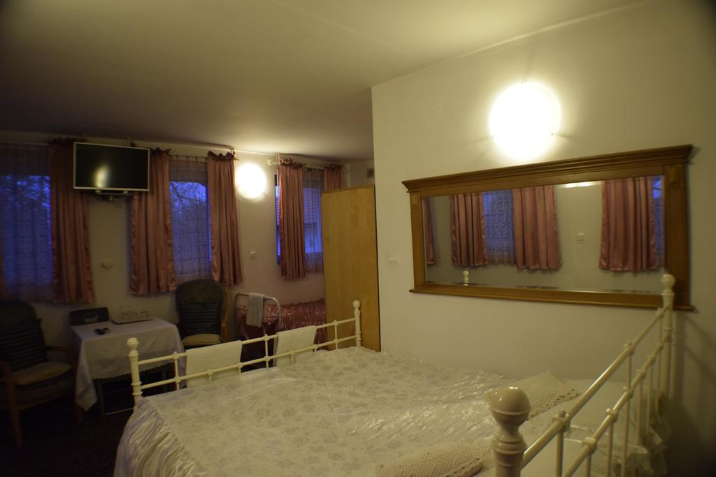 Piaseczno Willa Staropolska Pokoj fotografie