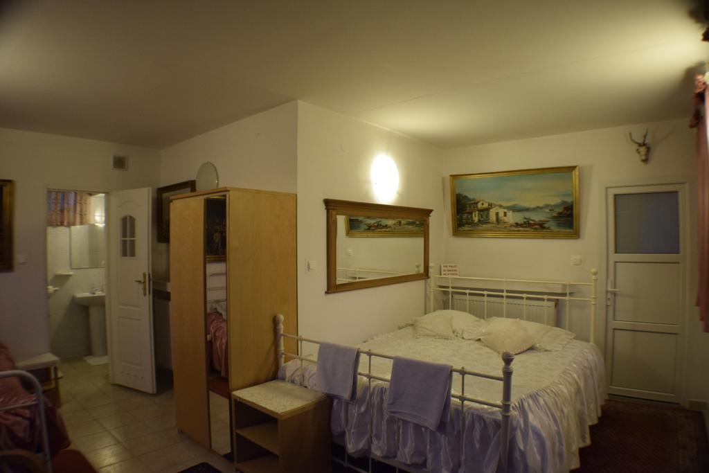 Piaseczno Willa Staropolska Exteriér fotografie