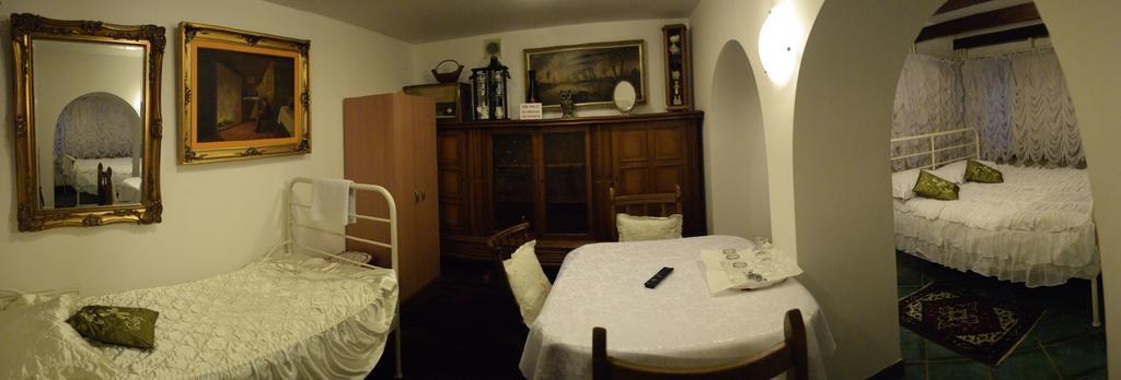 Piaseczno Willa Staropolska Exteriér fotografie