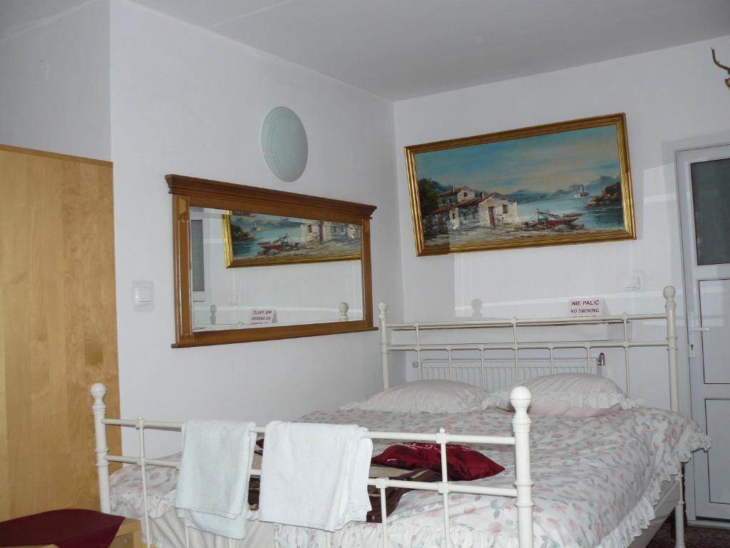 Piaseczno Willa Staropolska Exteriér fotografie